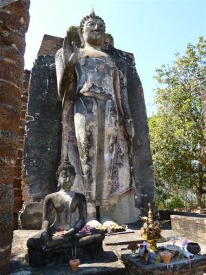 A Tomada de Ayutthaya: A Invasão Birmanesa e o Fim do Reino Sukhothai